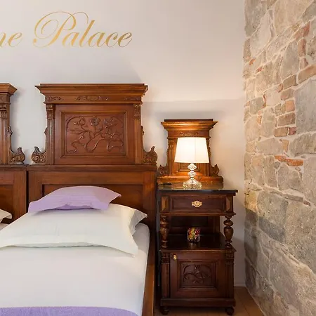 Luxury Boutique Stone Palace Apartament *