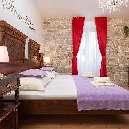 Apartamento Luxury Boutique Stone Palace *