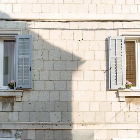 Apartamento Luxury Boutique Stone Palace